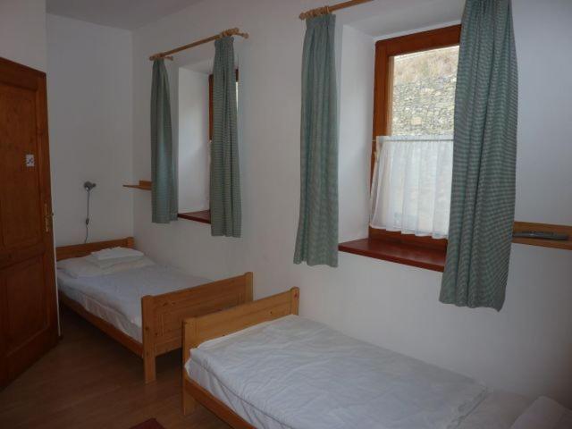 Naspolya Panzio Es Etterem Bed and Breakfast Bátaapáti Kamer foto
