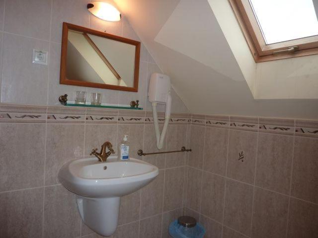 Naspolya Panzio Es Etterem Bed and Breakfast Bátaapáti Kamer foto