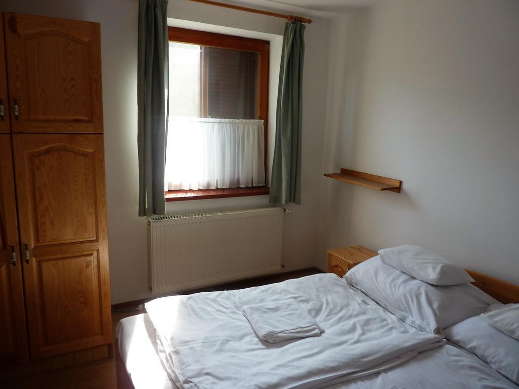 Naspolya Panzio Es Etterem Bed and Breakfast Bátaapáti Buitenkant foto