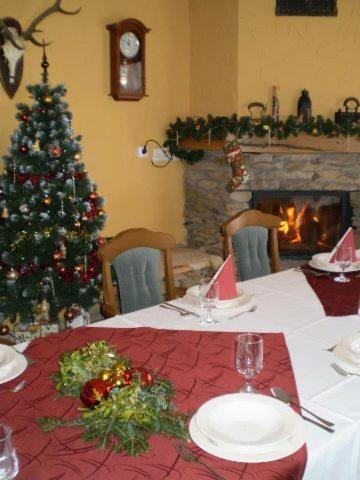 Naspolya Panzio Es Etterem Bed and Breakfast Bátaapáti Buitenkant foto